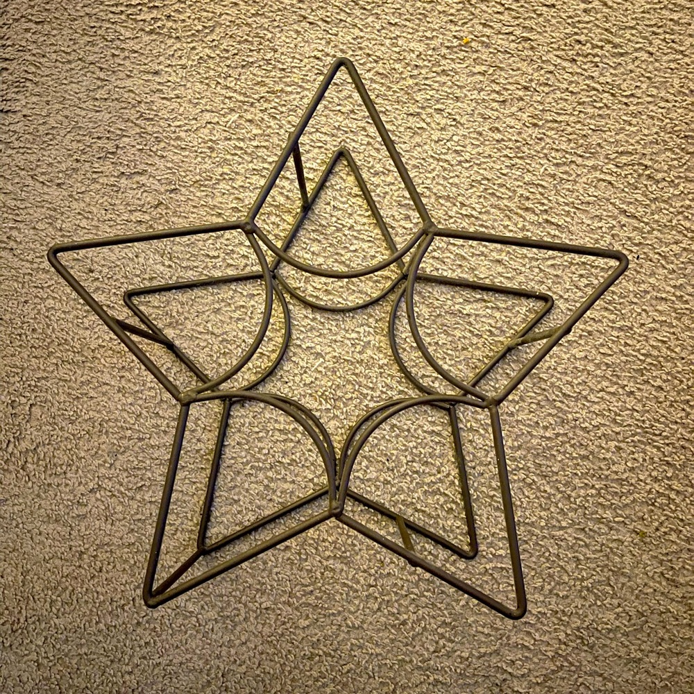 Star ⭐️ Wine 🍷 Rack